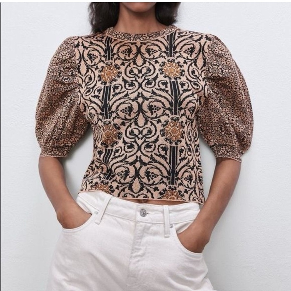 Zara Small short sleeve sweater